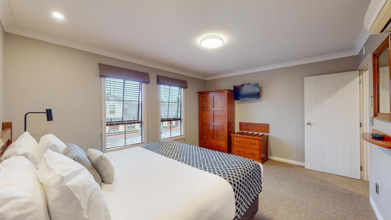 Quantum Lodge Motor Inn Гамильтон Экстерьер фото
