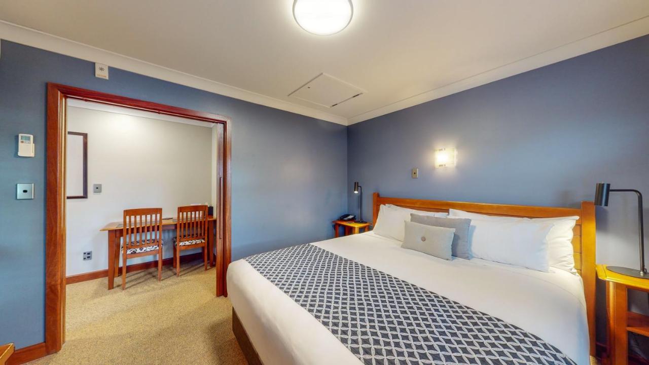 Quantum Lodge Motor Inn Гамильтон Экстерьер фото